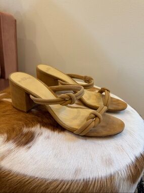 Alexandre Birman Suede Tan Knotted Strap Block-Heel Sandals